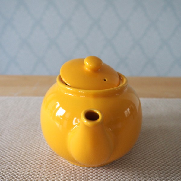 6 Cup Mustard Stoneware Teapot For Loose Leaf Teas 