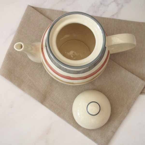 1.4L Classic Vintage Ceramic Teapot With Stripes