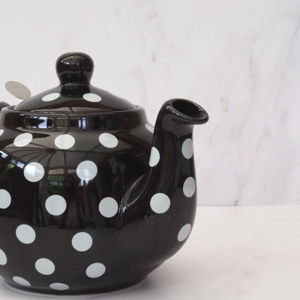 4 Cup London Pottery Black Teapot With White Spots And Infuser 