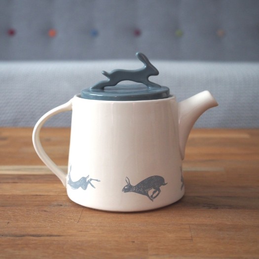 3 Cup Artisan Hare Stoneware Teapot For Loose Leaf Tea