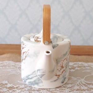 800ml Porcelain Teapot With A Marble Effect 800ml Porcelain Teapot With A Marble Effect