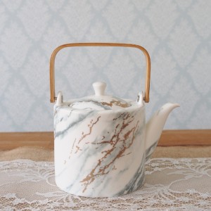 800ml Porcelain Teapot With A Marble Effect 800ml Porcelain Teapot With A Marble Effect