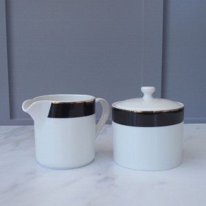 Mikasa Delux Deco Sugar Pot And Creamer Set Mikasa Delux Deco Sugar Pot And Creamer Set