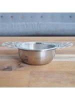 Stainless Steel Loose Leaf Tea Strainer With A Bowl