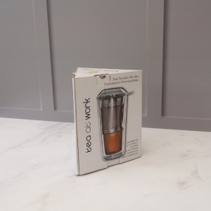 300ml Double Walled Glass Infuser Cup With A Lid 300ml Double Walled Glass Infuser Cup With A Lid